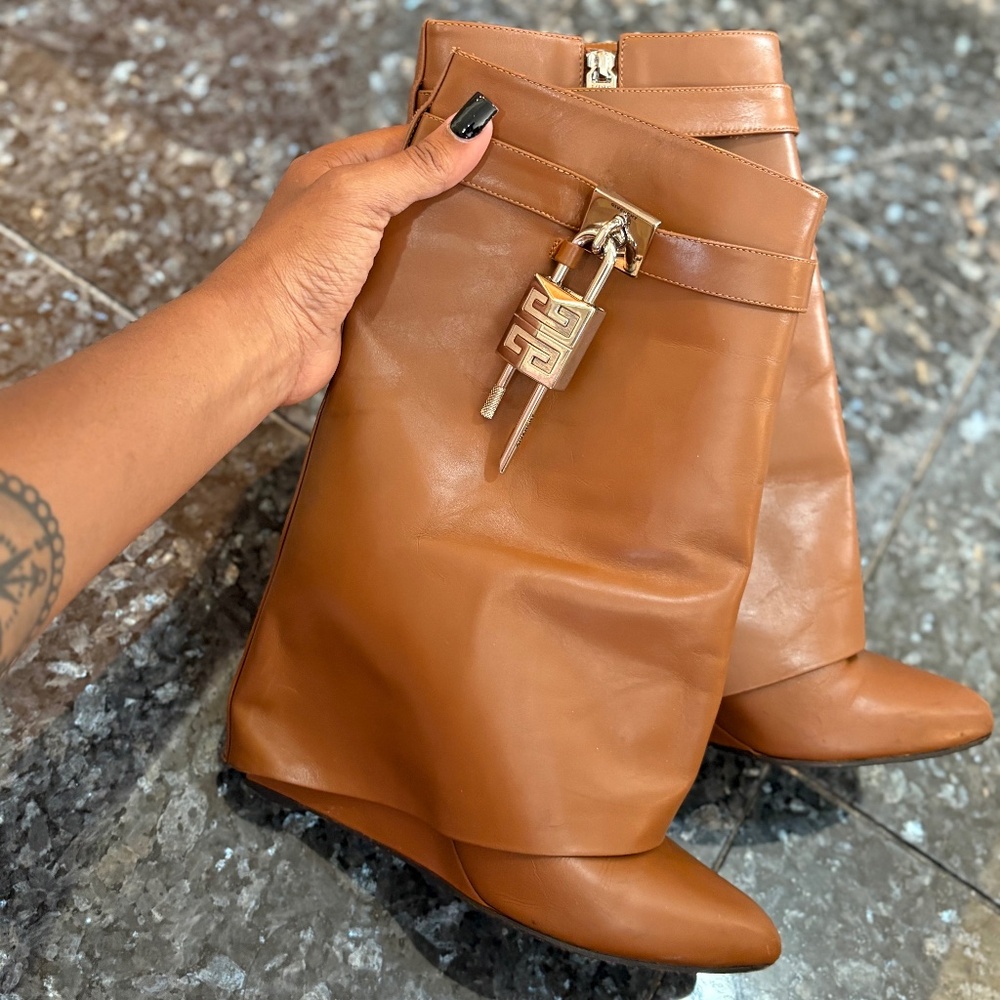 Givenchy Shark Boots - Short